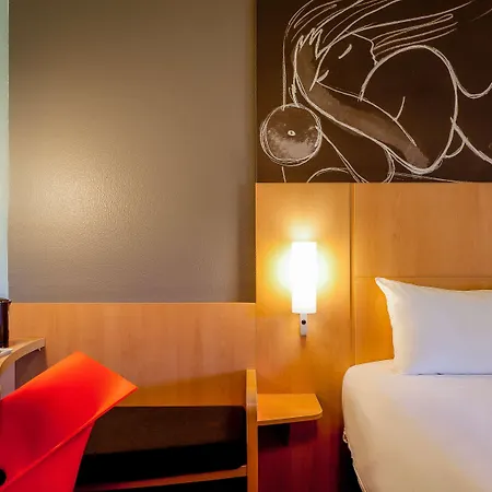 Ibis Centre Vieille 3*