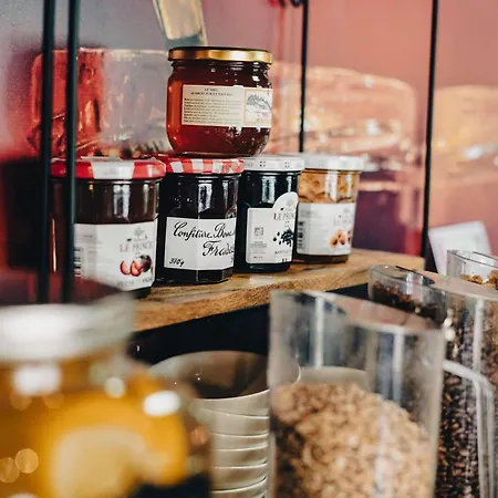 호텔 이비스 상트르 비에유 빌 3*