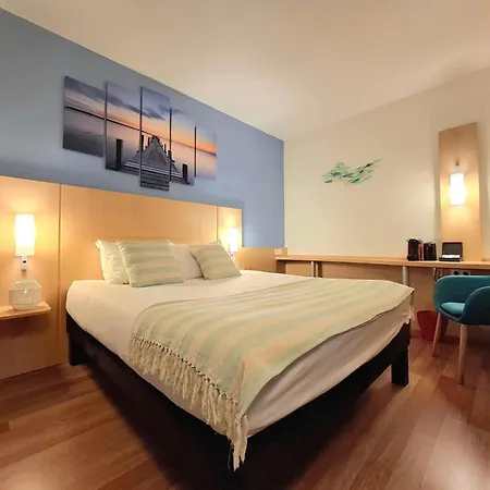 Ibis Centre Vieille 3*