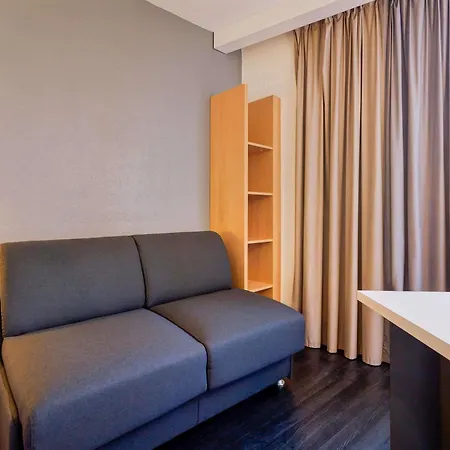 Ibis Centre Vieille 3*