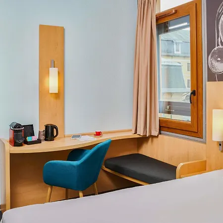 Ibis Centre Vieille Hotel